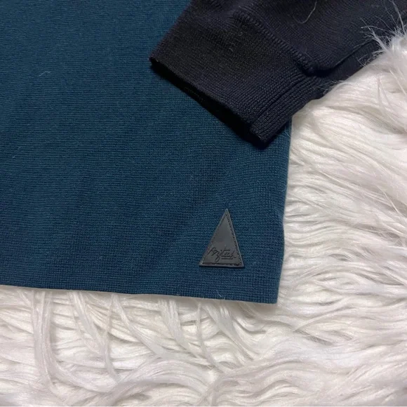 AZTECH Men's Teal and Black Sweater